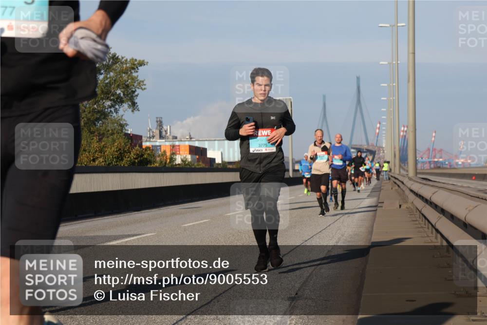 03.10.2025 - Köhlbrandbrückenlauf Luisa Fischer http://msf.ph/oto/9005553 03.10.2025 10:47:16 Position 3 77, 3775 meine-sportfotos.de