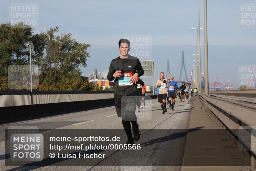 03.10.2025 - Köhlbrandbrückenlauf Luisa Fischer http://msf.ph/oto/9005566 03.10.2025 10:47:16 Position 3 3775 meine-sportfotos.de