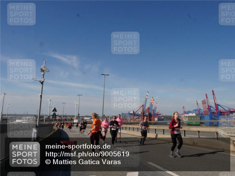 03.10.2025 - Köhlbrandbrückenlauf Matties Gatica Varas http://msf.ph/oto/9005619 03.10.2025 13:00:13 Position 2  meine-sportfotos.de