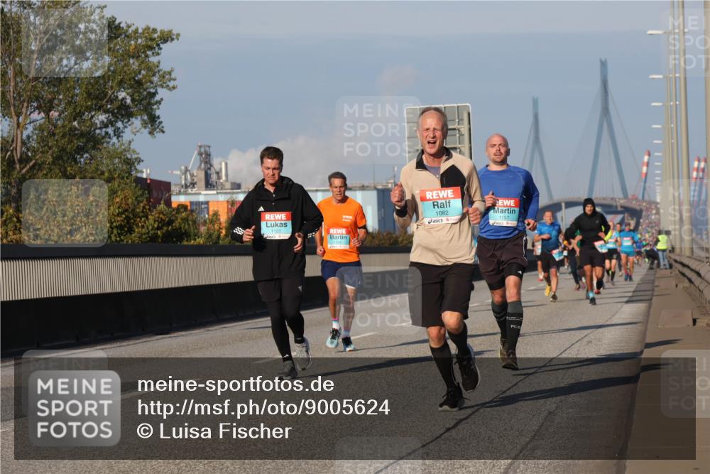 03.10.2025 - Köhlbrandbrückenlauf Luisa Fischer http://msf.ph/oto/9005624 03.10.2025 10:47:19 Position 3 1122, 1082, 1157 meine-sportfotos.de