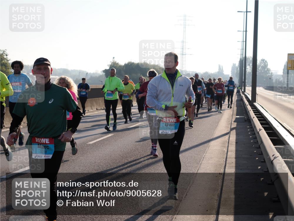 03.10.2025 - Köhlbrandbrückenlauf Fabian Wolf http://msf.ph/oto/9005628 03.10.2025 09:19:20 Position 3 3238, 1633, 1367 meine-sportfotos.de