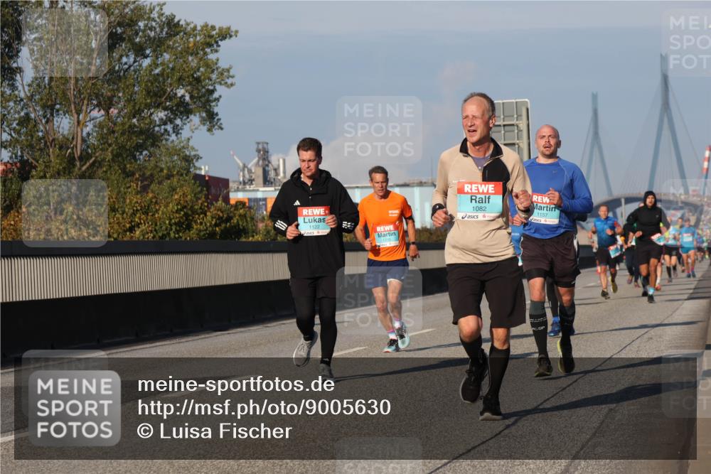 03.10.2025 - Köhlbrandbrückenlauf Luisa Fischer http://msf.ph/oto/9005630 03.10.2025 10:47:19 Position 3 1122, 1082, 1157, 1315 meine-sportfotos.de