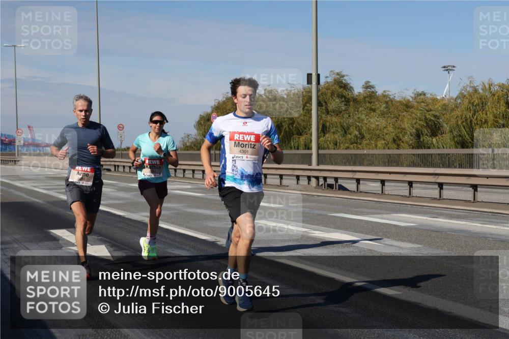 03.10.2025 - Köhlbrandbrückenlauf Julia Fischer http://msf.ph/oto/9005645 03.10.2025 12:41:30 Position 3 4301 meine-sportfotos.de