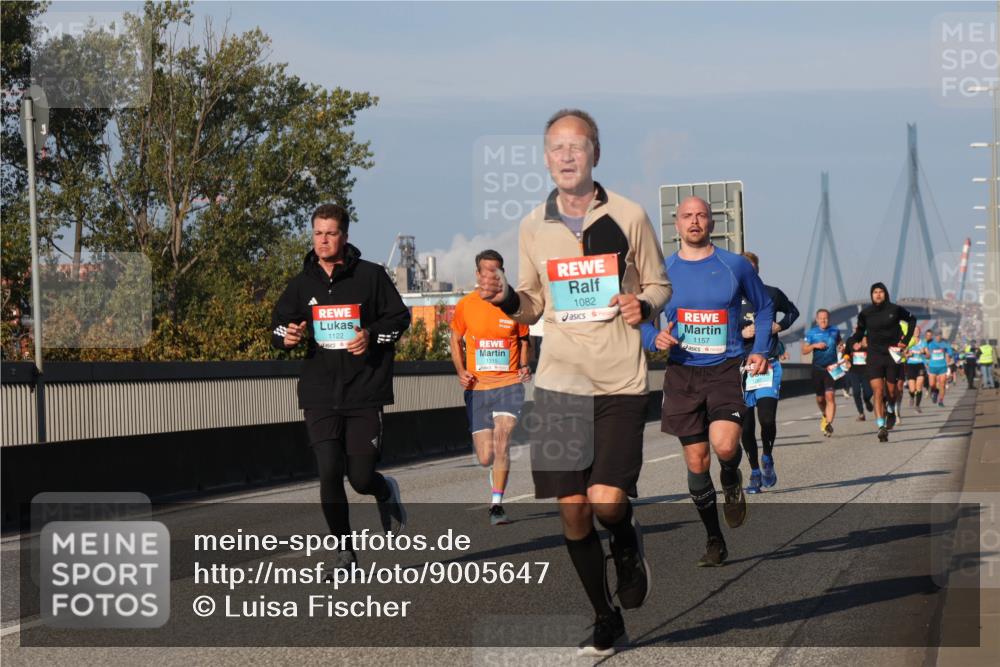 03.10.2025 - Köhlbrandbrückenlauf Luisa Fischer http://msf.ph/oto/9005647 03.10.2025 10:47:20 Position 3 1082, 1157, 1122, 1315 meine-sportfotos.de