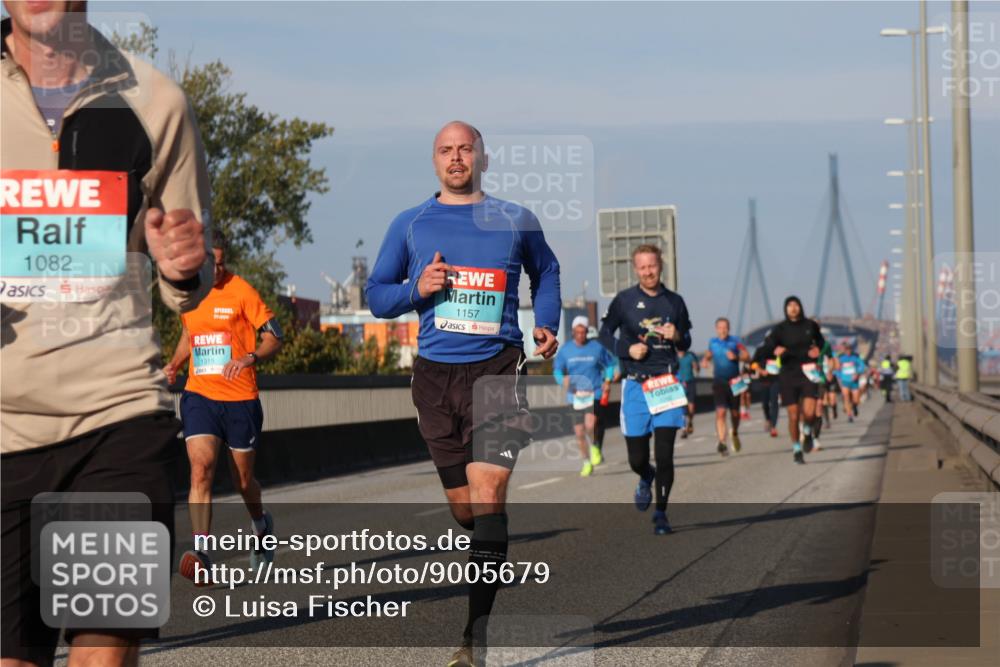 03.10.2025 - Köhlbrandbrückenlauf Luisa Fischer http://msf.ph/oto/9005679 03.10.2025 10:47:22 Position 3 1082, 1157, 1315 meine-sportfotos.de
