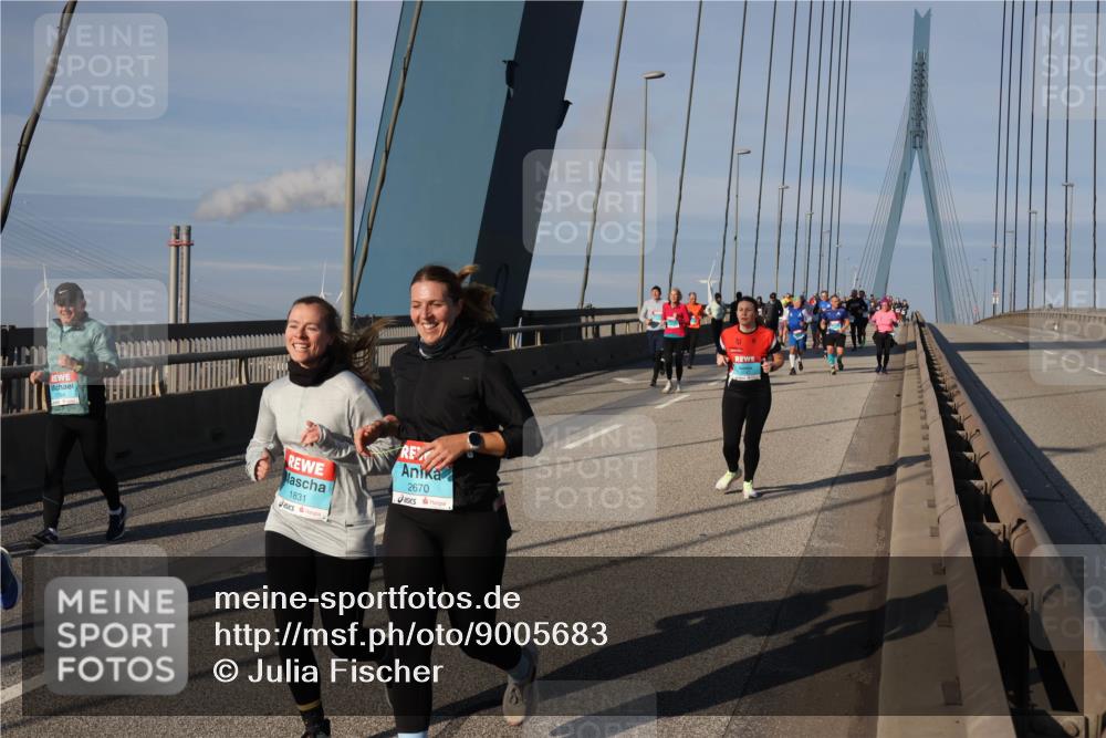 03.10.2025 - Köhlbrandbrückenlauf Julia Fischer http://msf.ph/oto/9005683 03.10.2025 09:52:59 Position 2 1831, 2670 meine-sportfotos.de