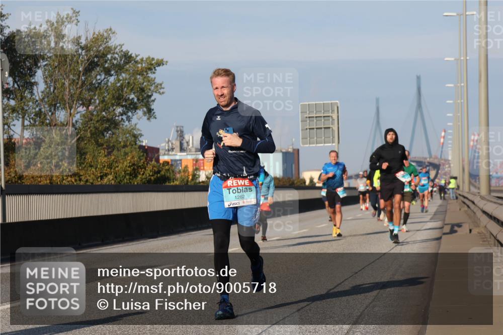 03.10.2025 - Köhlbrandbrückenlauf Luisa Fischer http://msf.ph/oto/9005718 03.10.2025 10:47:24 Position 3 3, 1262 meine-sportfotos.de