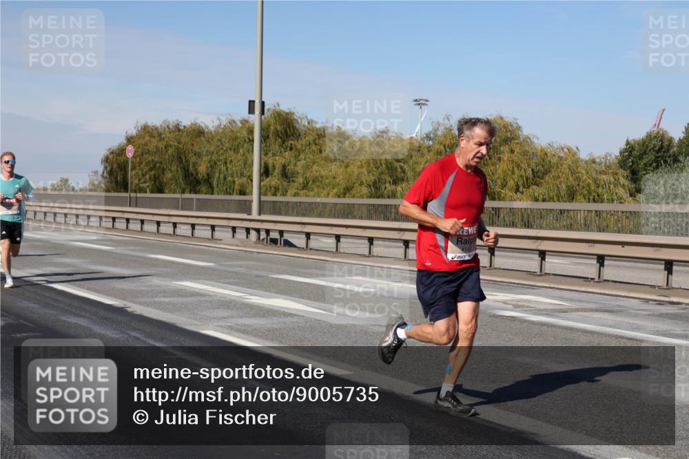 03.10.2025 - Köhlbrandbrückenlauf Julia Fischer http://msf.ph/oto/9005735 03.10.2025 12:41:54 Position 3 4142 meine-sportfotos.de