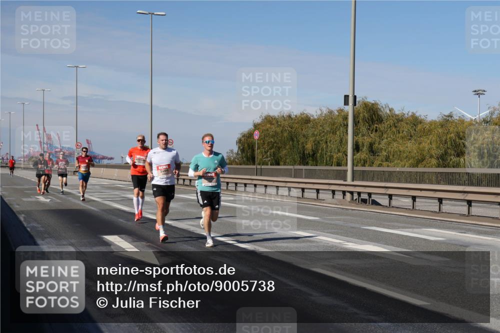 03.10.2025 - Köhlbrandbrückenlauf Julia Fischer http://msf.ph/oto/9005738 03.10.2025 12:41:55 Position 3  meine-sportfotos.de