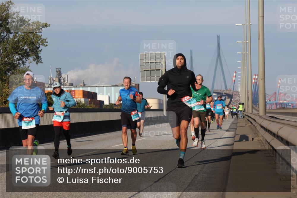 03.10.2025 - Köhlbrandbrückenlauf Luisa Fischer http://msf.ph/oto/9005753 03.10.2025 10:47:27 Position 3  meine-sportfotos.de