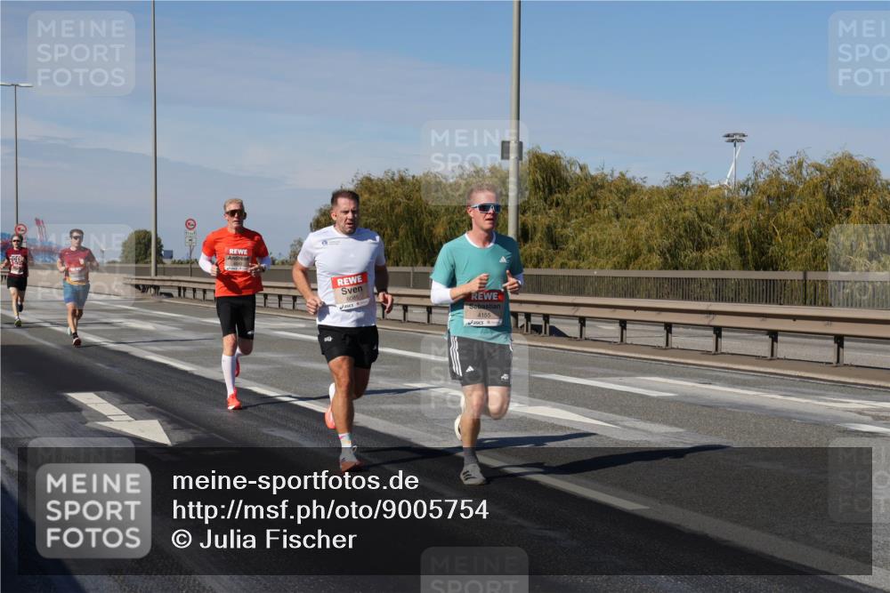 03.10.2025 - Köhlbrandbrückenlauf Julia Fischer http://msf.ph/oto/9005754 03.10.2025 12:41:57 Position 3 6085, 4155 meine-sportfotos.de
