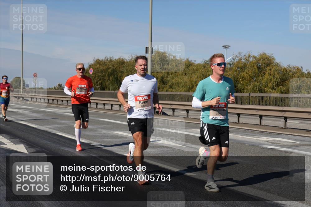 03.10.2025 - Köhlbrandbrückenlauf Julia Fischer http://msf.ph/oto/9005764 03.10.2025 12:41:57 Position 3 6085, 4155 meine-sportfotos.de