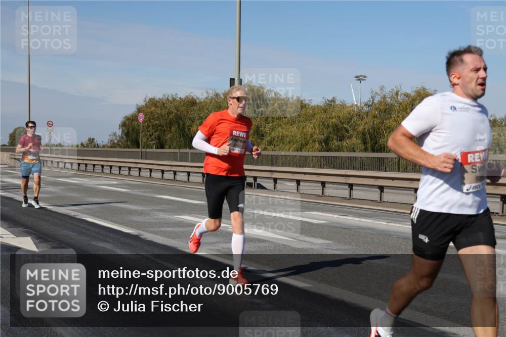 03.10.2025 - Köhlbrandbrückenlauf Julia Fischer http://msf.ph/oto/9005769 03.10.2025 12:41:58 Position 3 4040, 608 meine-sportfotos.de