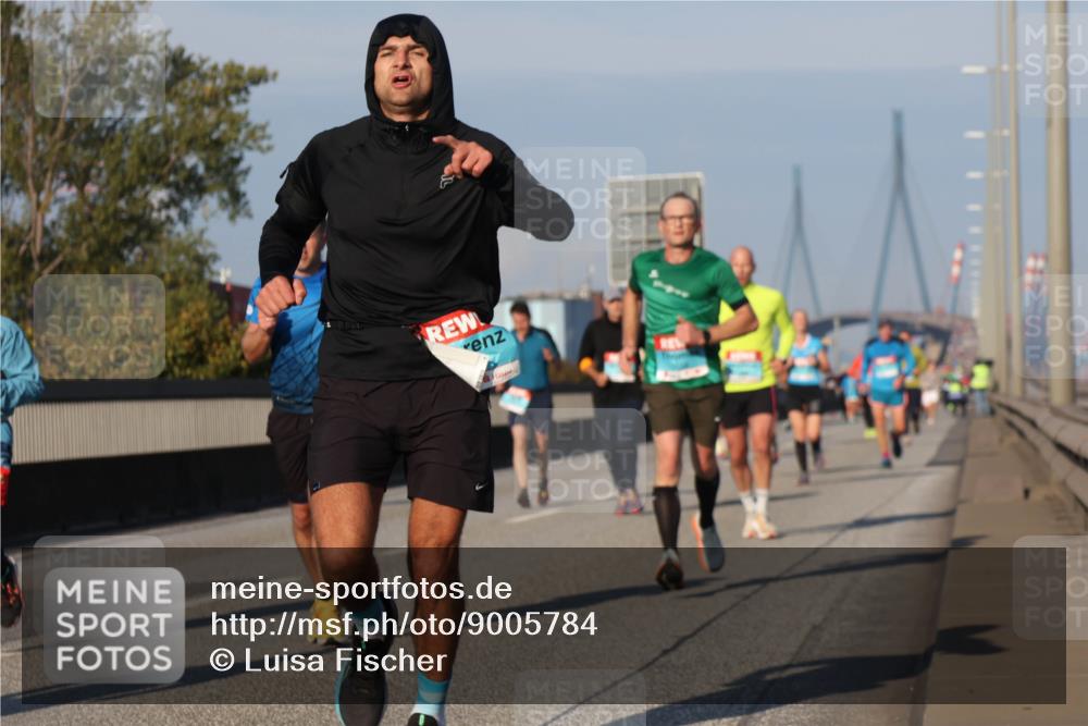 03.10.2025 - Köhlbrandbrückenlauf Luisa Fischer http://msf.ph/oto/9005784 03.10.2025 10:47:29 Position 3  meine-sportfotos.de