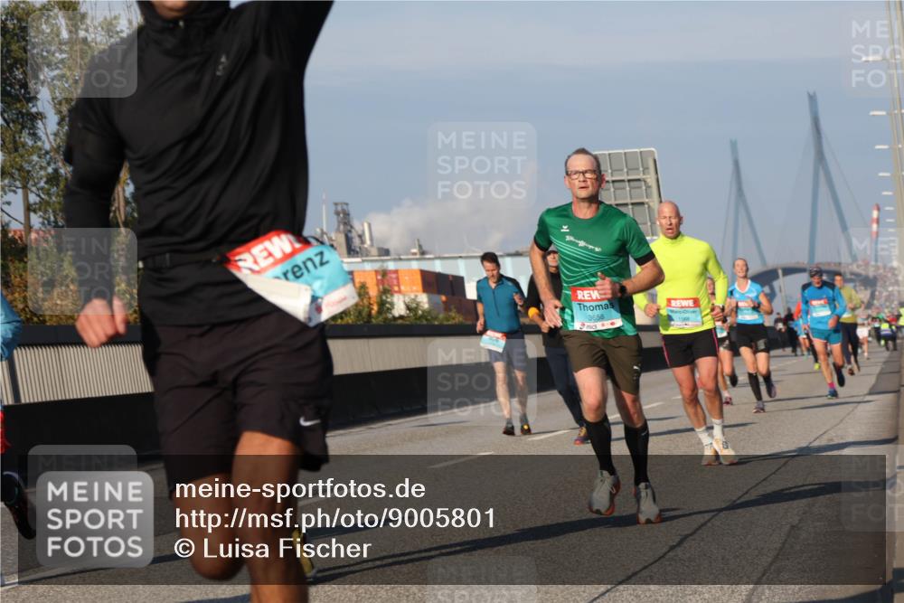 03.10.2025 - Köhlbrandbrückenlauf Luisa Fischer http://msf.ph/oto/9005801 03.10.2025 10:47:30 Position 3 3658 meine-sportfotos.de