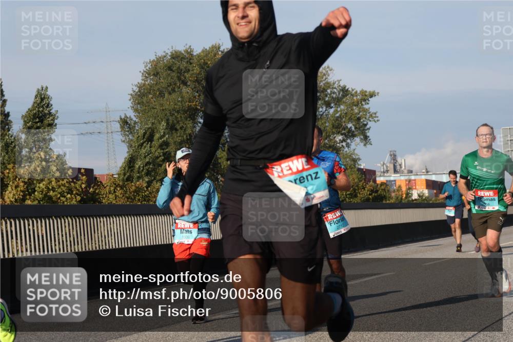 03.10.2025 - Köhlbrandbrückenlauf Luisa Fischer http://msf.ph/oto/9005806 03.10.2025 10:47:30 Position 3 1330, 2712 meine-sportfotos.de