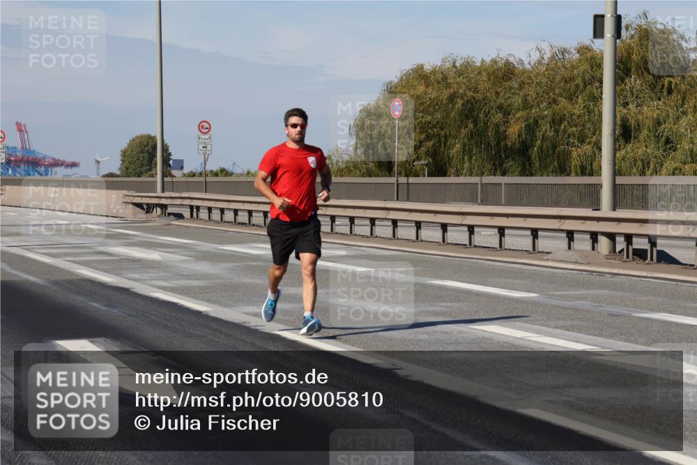 03.10.2025 - Köhlbrandbrückenlauf Julia Fischer http://msf.ph/oto/9005810 03.10.2025 12:42:13 Position 3 12, 5 meine-sportfotos.de