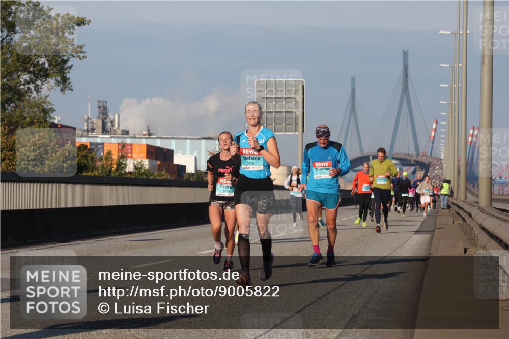 03.10.2025 - Köhlbrandbrückenlauf Luisa Fischer http://msf.ph/oto/9005822 03.10.2025 10:47:35 Position 3 3458, 3317, 1018 meine-sportfotos.de