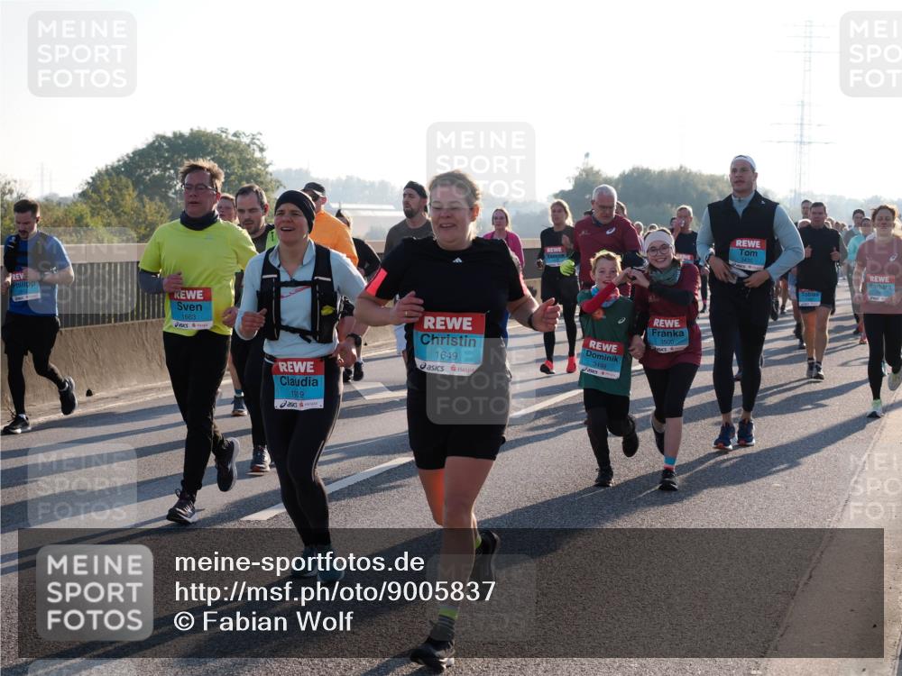 03.10.2025 - Köhlbrandbrückenlauf Fabian Wolf http://msf.ph/oto/9005837 03.10.2025 09:19:25 Position 3 1663, 1919, 1649, 3499, 3500, 3435 meine-sportfotos.de