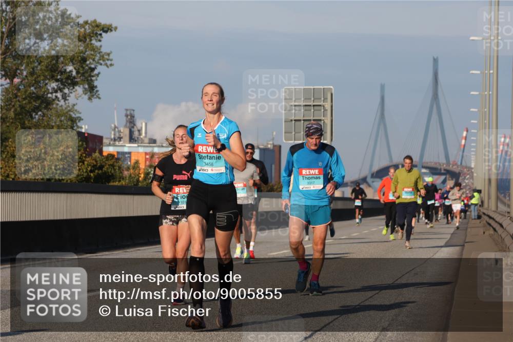 03.10.2025 - Köhlbrandbrückenlauf Luisa Fischer http://msf.ph/oto/9005855 03.10.2025 10:47:36 Position 3 3458, 101, 3317 meine-sportfotos.de