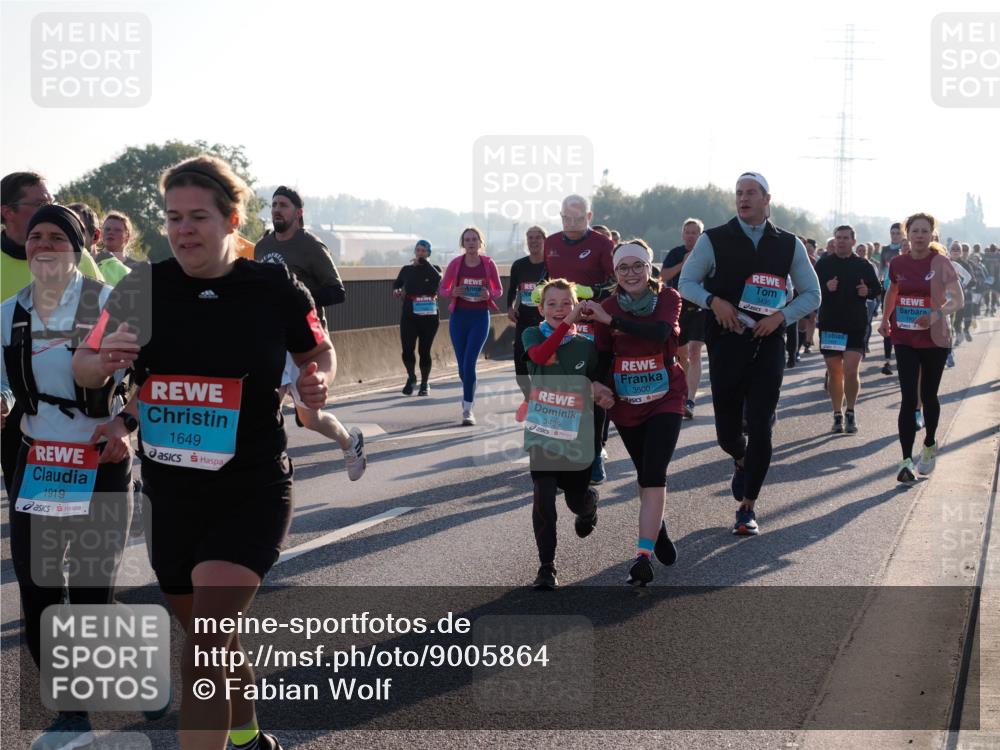 03.10.2025 - Köhlbrandbrückenlauf Fabian Wolf http://msf.ph/oto/9005864 03.10.2025 09:19:26 Position 3 1919, 1649, 3499, 3500 meine-sportfotos.de