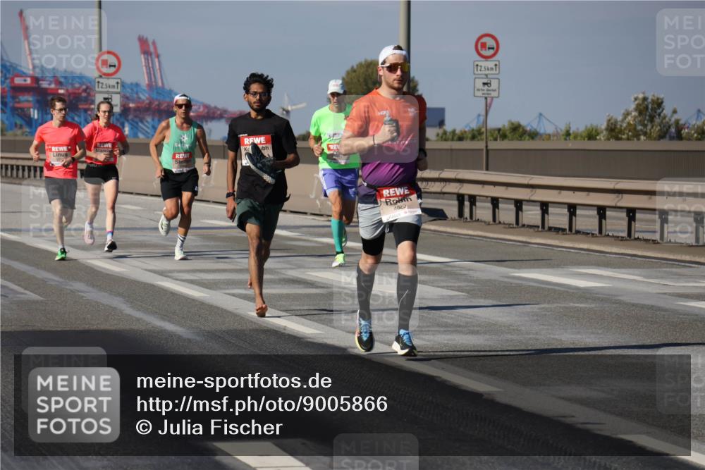 03.10.2025 - Köhlbrandbrückenlauf Julia Fischer http://msf.ph/oto/9005866 03.10.2025 12:42:26 Position 3 12, 5, 4029, 12, 5 meine-sportfotos.de