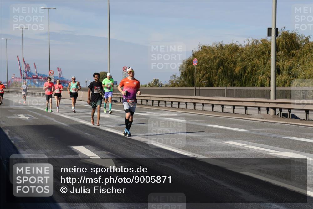 03.10.2025 - Köhlbrandbrückenlauf Julia Fischer http://msf.ph/oto/9005871 03.10.2025 12:42:27 Position 3  meine-sportfotos.de