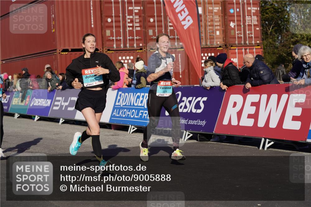 03.10.2025 - Köhlbrandbrückenlauf Michael Burmester http://msf.ph/oto/9005888 03.10.2025 10:08:09 Ziel 1319, 1833, 2026, 3278, 3309, 3361, 3362, 3569, 3734 meine-sportfotos.de