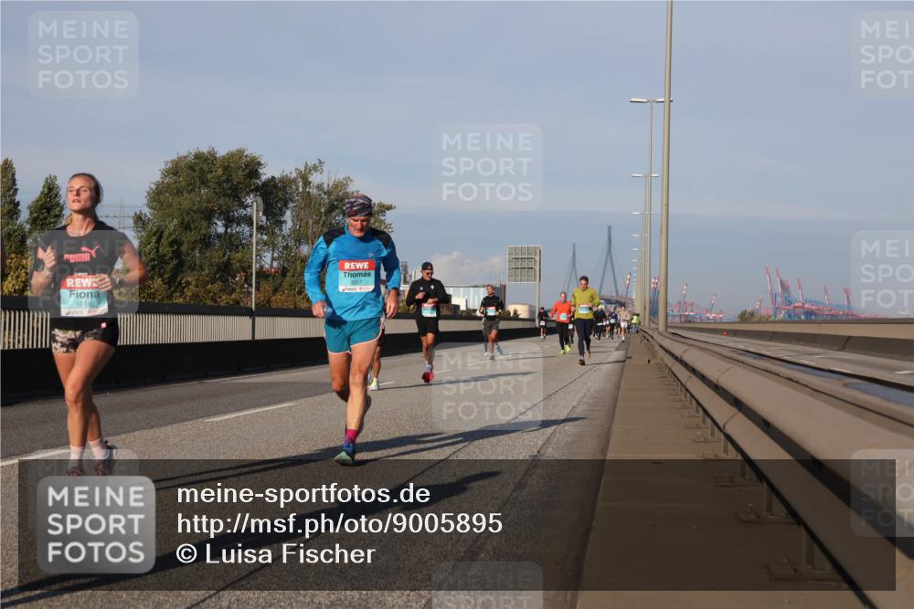03.10.2025 - Köhlbrandbrückenlauf Luisa Fischer http://msf.ph/oto/9005895 03.10.2025 10:47:40 Position 3 1018, 3317 meine-sportfotos.de