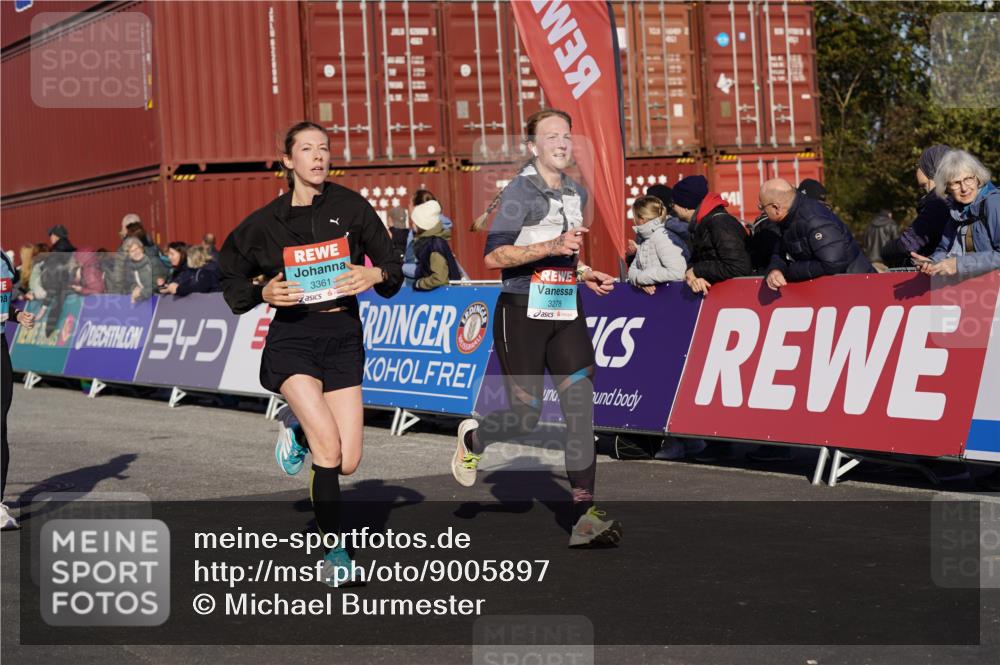 03.10.2025 - Köhlbrandbrückenlauf Michael Burmester http://msf.ph/oto/9005897 03.10.2025 10:08:09 Ziel 1319, 1833, 2026, 3278, 3309, 3361, 3362, 3569, 3734 meine-sportfotos.de
