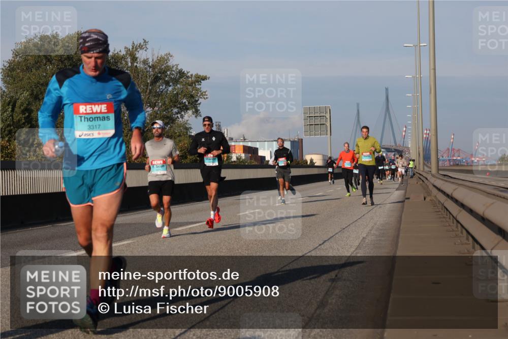 03.10.2025 - Köhlbrandbrückenlauf Luisa Fischer http://msf.ph/oto/9005908 03.10.2025 10:47:40 Position 3 3317 meine-sportfotos.de