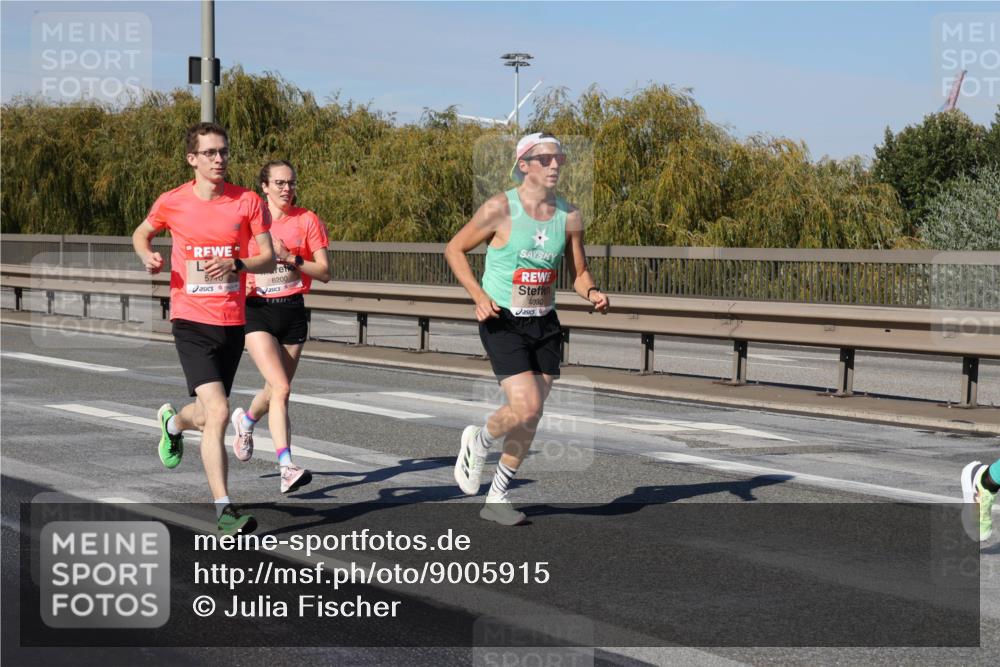 03.10.2025 - Köhlbrandbrückenlauf Julia Fischer http://msf.ph/oto/9005915 03.10.2025 12:42:34 Position 3 6200, 4030 meine-sportfotos.de