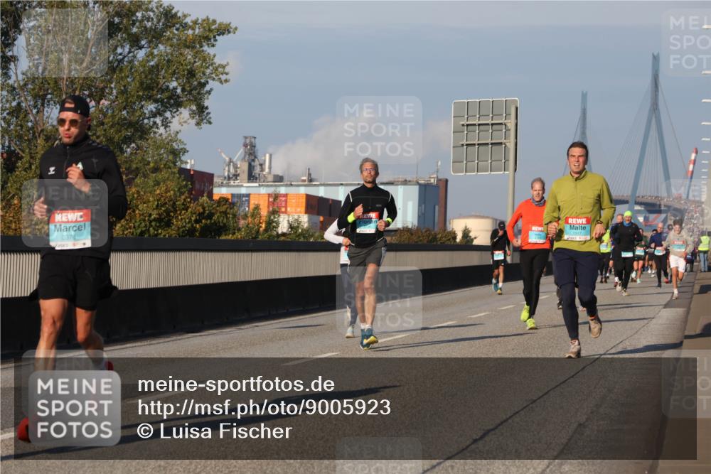 03.10.2025 - Köhlbrandbrückenlauf Luisa Fischer http://msf.ph/oto/9005923 03.10.2025 10:47:41 Position 3 3378, 1517 meine-sportfotos.de