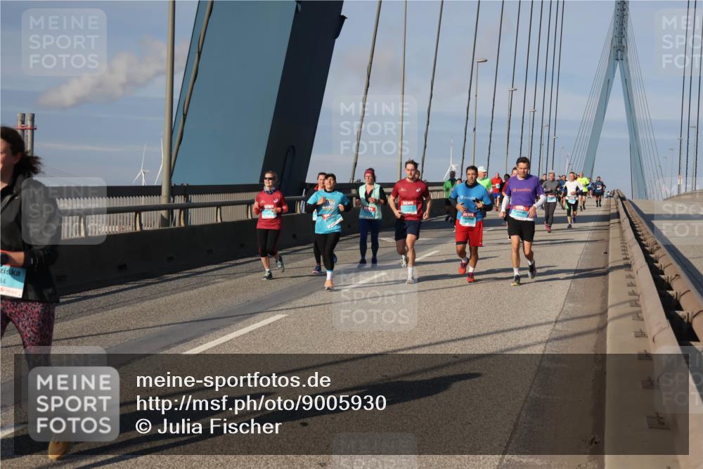 03.10.2025 - Köhlbrandbrückenlauf Julia Fischer http://msf.ph/oto/9005930 03.10.2025 09:53:57 Position 2 34 meine-sportfotos.de