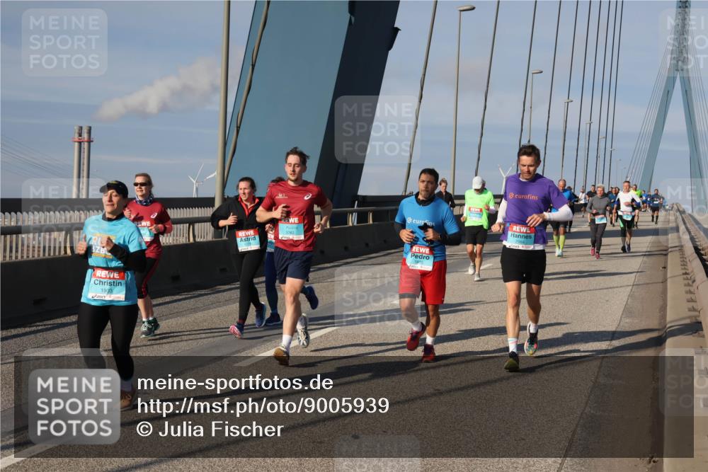 03.10.2025 - Köhlbrandbrückenlauf Julia Fischer http://msf.ph/oto/9005939 03.10.2025 09:53:59 Position 2 1903, 3762, 1815 meine-sportfotos.de