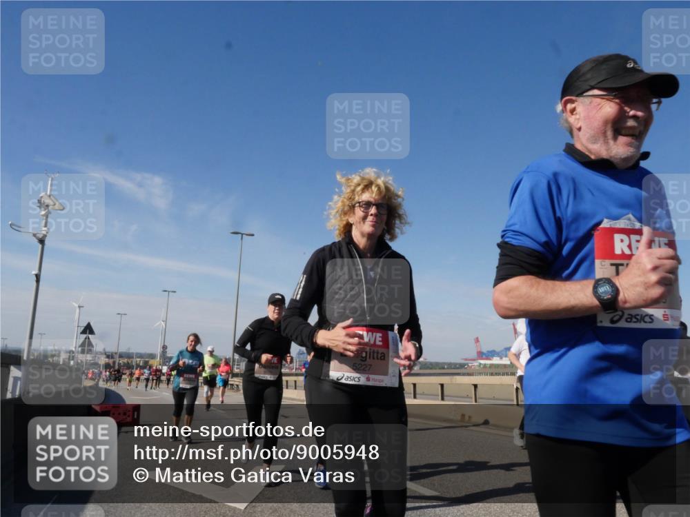 03.10.2025 - Köhlbrandbrückenlauf Matties Gatica Varas http://msf.ph/oto/9005948 03.10.2025 13:00:52 Position 2 5227, 10, 1 meine-sportfotos.de