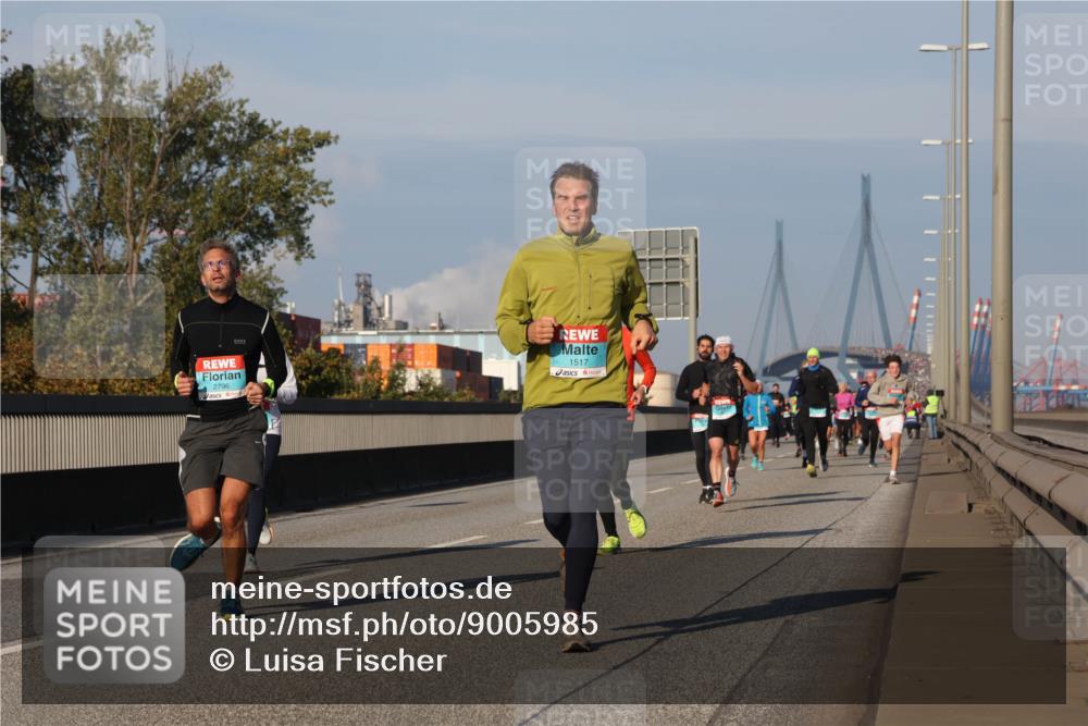 03.10.2025 - Köhlbrandbrückenlauf Luisa Fischer http://msf.ph/oto/9005985 03.10.2025 10:47:45 Position 3 2796, 1517 meine-sportfotos.de