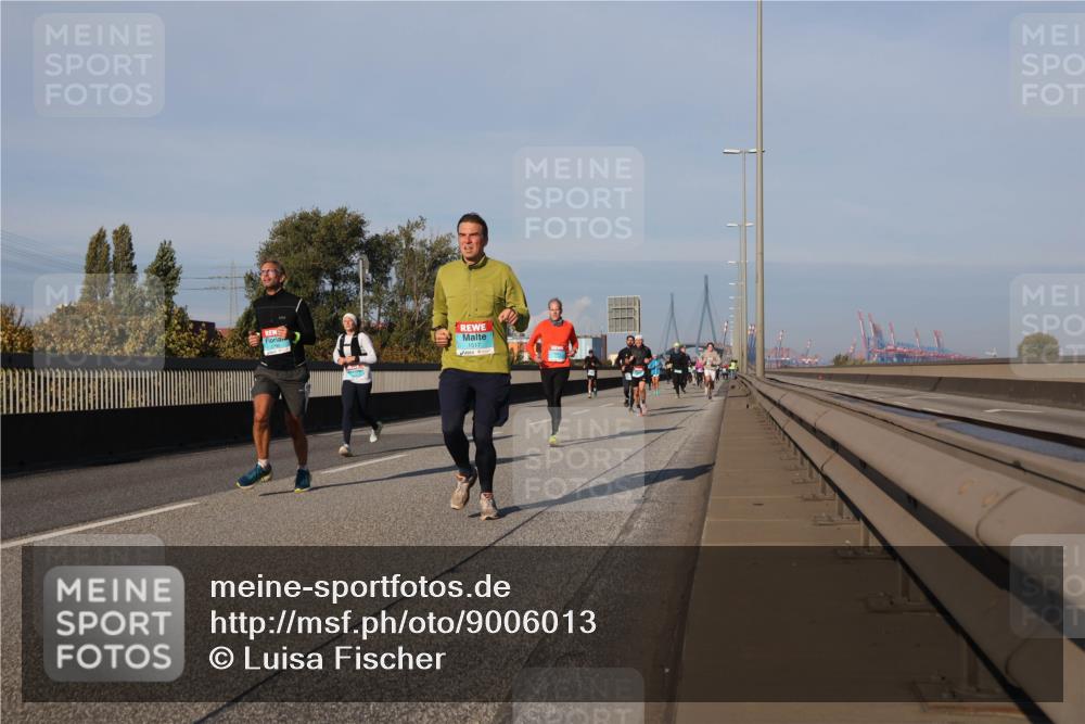03.10.2025 - Köhlbrandbrückenlauf Luisa Fischer http://msf.ph/oto/9006013 03.10.2025 10:47:46 Position 3  meine-sportfotos.de
