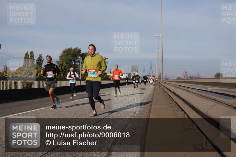 03.10.2025 - Köhlbrandbrückenlauf Luisa Fischer http://msf.ph/oto/9006018 03.10.2025 10:47:47 Position 3 1517 meine-sportfotos.de