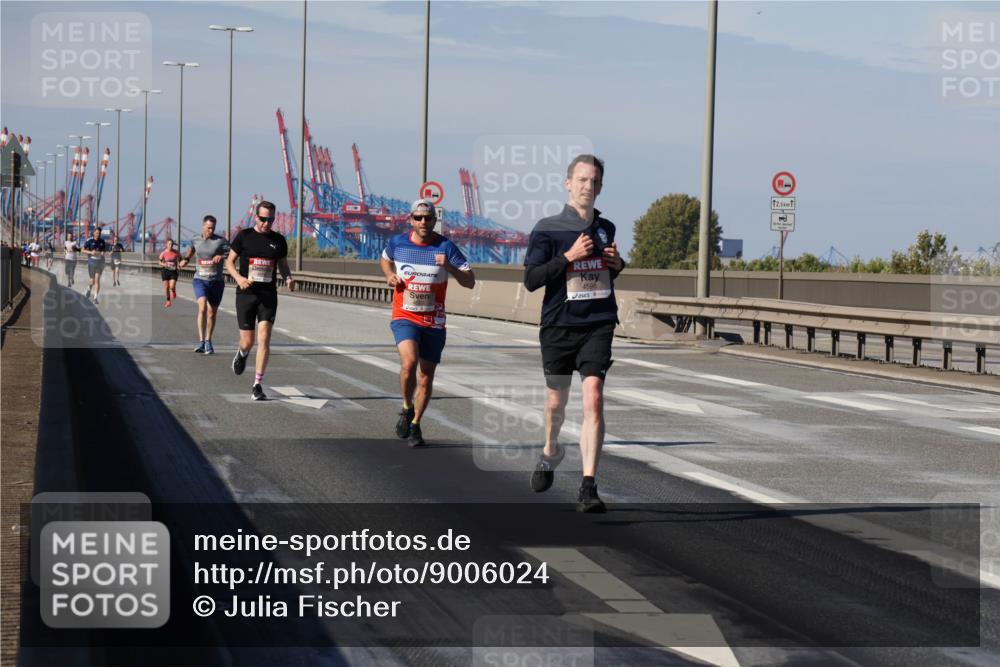 03.10.2025 - Köhlbrandbrückenlauf Julia Fischer http://msf.ph/oto/9006024 03.10.2025 12:42:52 Position 3  meine-sportfotos.de