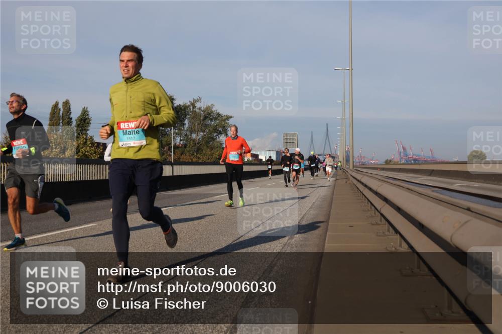 03.10.2025 - Köhlbrandbrückenlauf Luisa Fischer http://msf.ph/oto/9006030 03.10.2025 10:47:47 Position 3 1517 meine-sportfotos.de