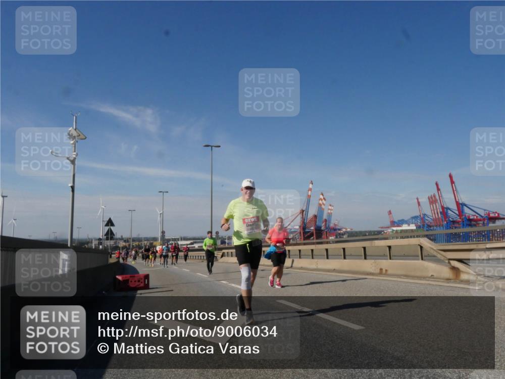 03.10.2025 - Köhlbrandbrückenlauf Matties Gatica Varas http://msf.ph/oto/9006034 03.10.2025 13:00:58 Position 2  meine-sportfotos.de