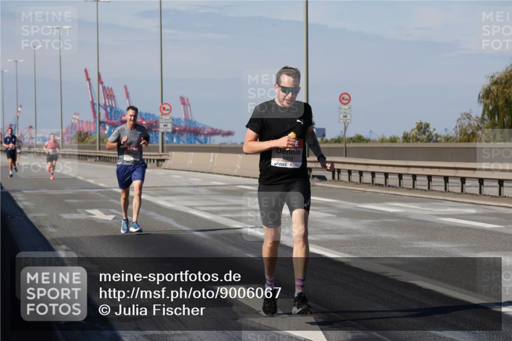03.10.2025 - Köhlbrandbrückenlauf Julia Fischer http://msf.ph/oto/9006067 03.10.2025 12:42:57 Position 3 4079 meine-sportfotos.de