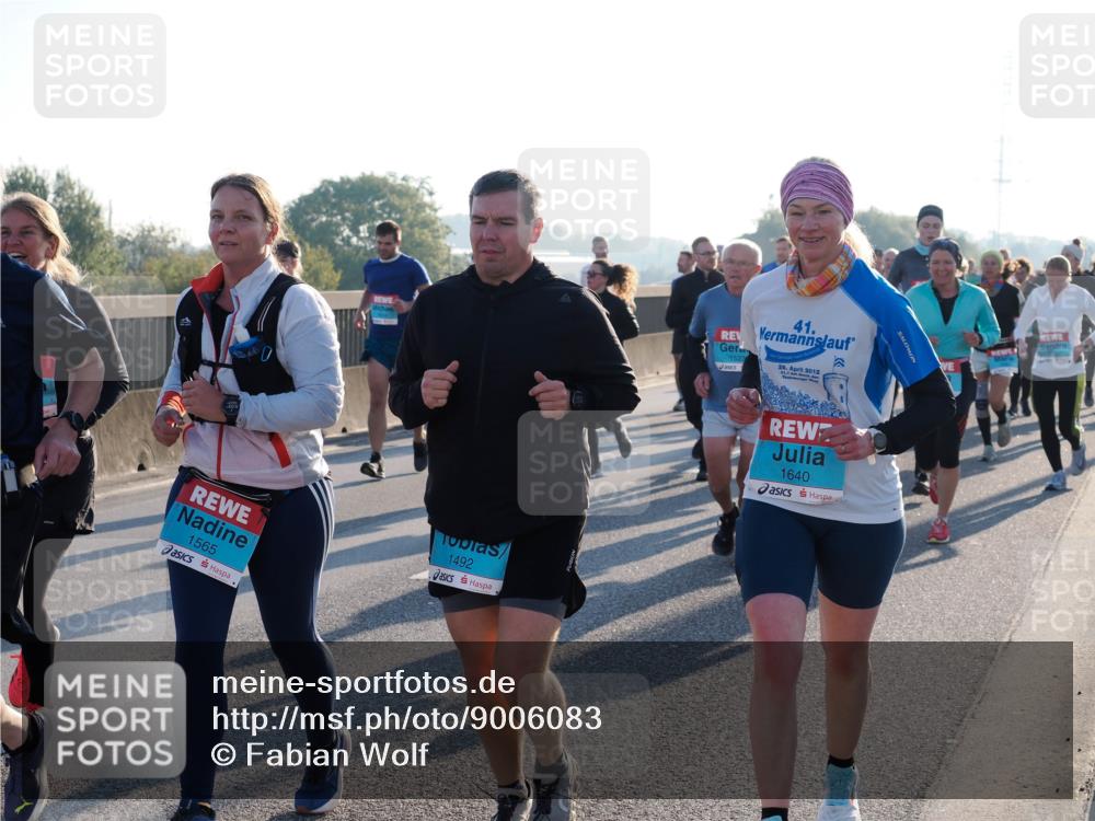 03.10.2025 - Köhlbrandbrückenlauf Fabian Wolf http://msf.ph/oto/9006083 03.10.2025 09:19:31 Position 3 1565, 1523, 1492, 41, 29, 2012, 1640 meine-sportfotos.de