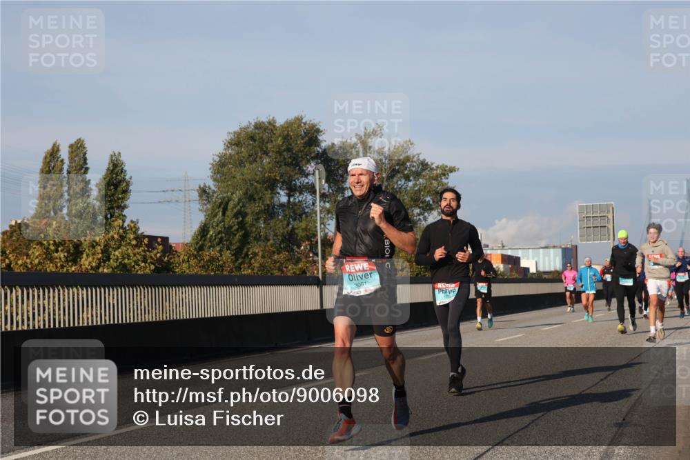03.10.2025 - Köhlbrandbrückenlauf Luisa Fischer http://msf.ph/oto/9006098 03.10.2025 10:47:52 Position 3 3091 meine-sportfotos.de