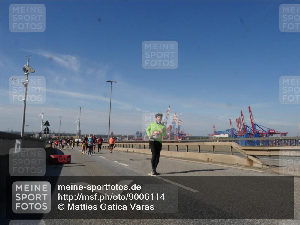 03.10.2025 - Köhlbrandbrückenlauf Matties Gatica Varas http://msf.ph/oto/9006114 03.10.2025 13:01:04 Position 2  meine-sportfotos.de