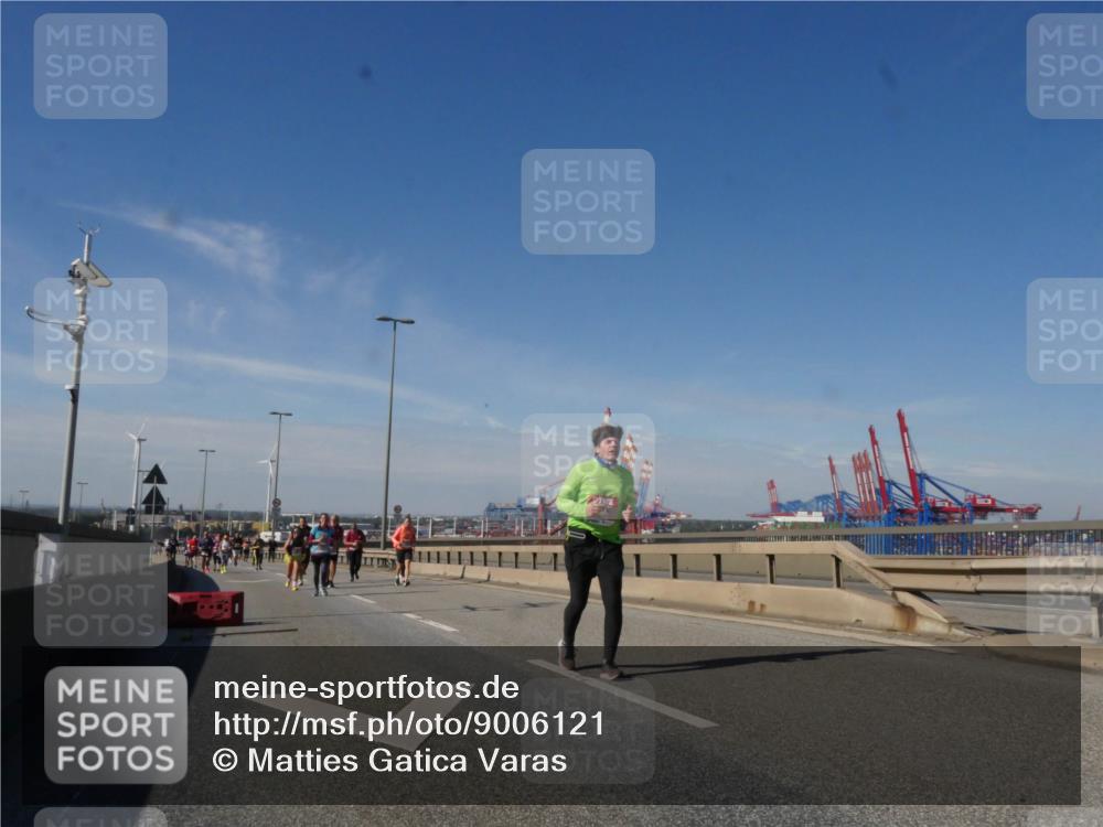03.10.2025 - Köhlbrandbrückenlauf Matties Gatica Varas http://msf.ph/oto/9006121 03.10.2025 13:01:04 Position 2  meine-sportfotos.de