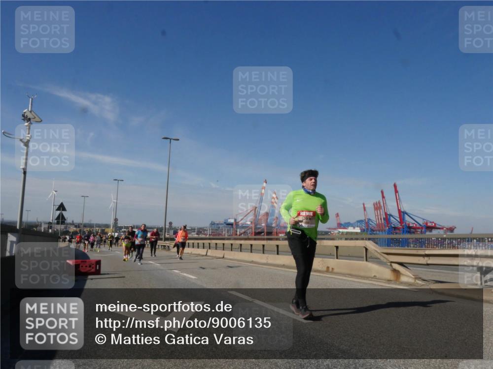 03.10.2025 - Köhlbrandbrückenlauf Matties Gatica Varas http://msf.ph/oto/9006135 03.10.2025 13:01:05 Position 2  meine-sportfotos.de