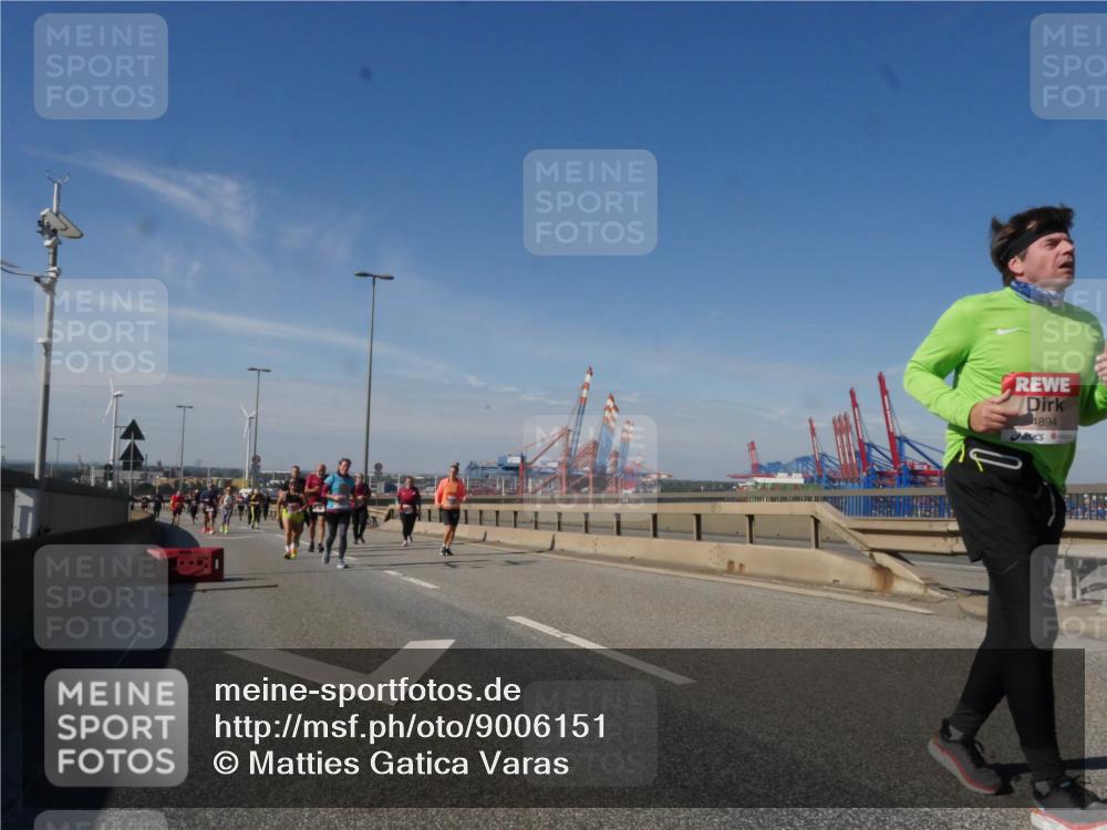 03.10.2025 - Köhlbrandbrückenlauf Matties Gatica Varas http://msf.ph/oto/9006151 03.10.2025 13:01:07 Position 2 4894 meine-sportfotos.de