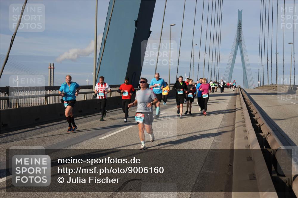 03.10.2025 - Köhlbrandbrückenlauf Julia Fischer http://msf.ph/oto/9006160 03.10.2025 09:54:44 Position 2  meine-sportfotos.de